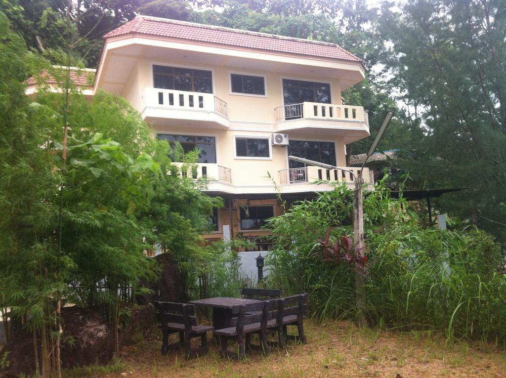 Hotel Feng Shui House à Patong Extérieur photo