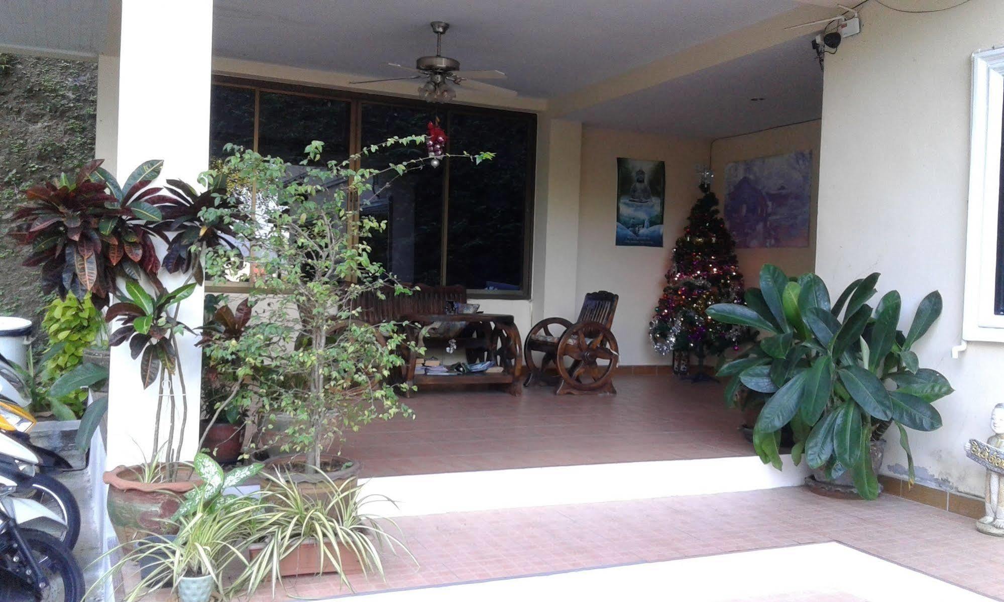 Hotel Feng Shui House à Patong Extérieur photo